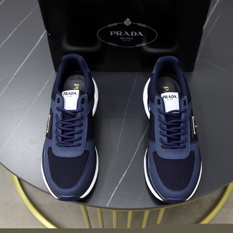 Pra*a casual shoes
